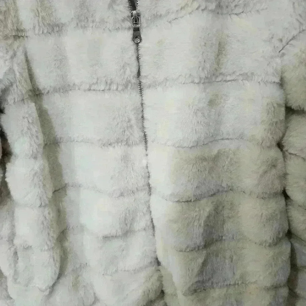 236. Carmen Carmen marc valvo faux fur tiered ribbed Size small retailed $300 - Picture 4 of 5